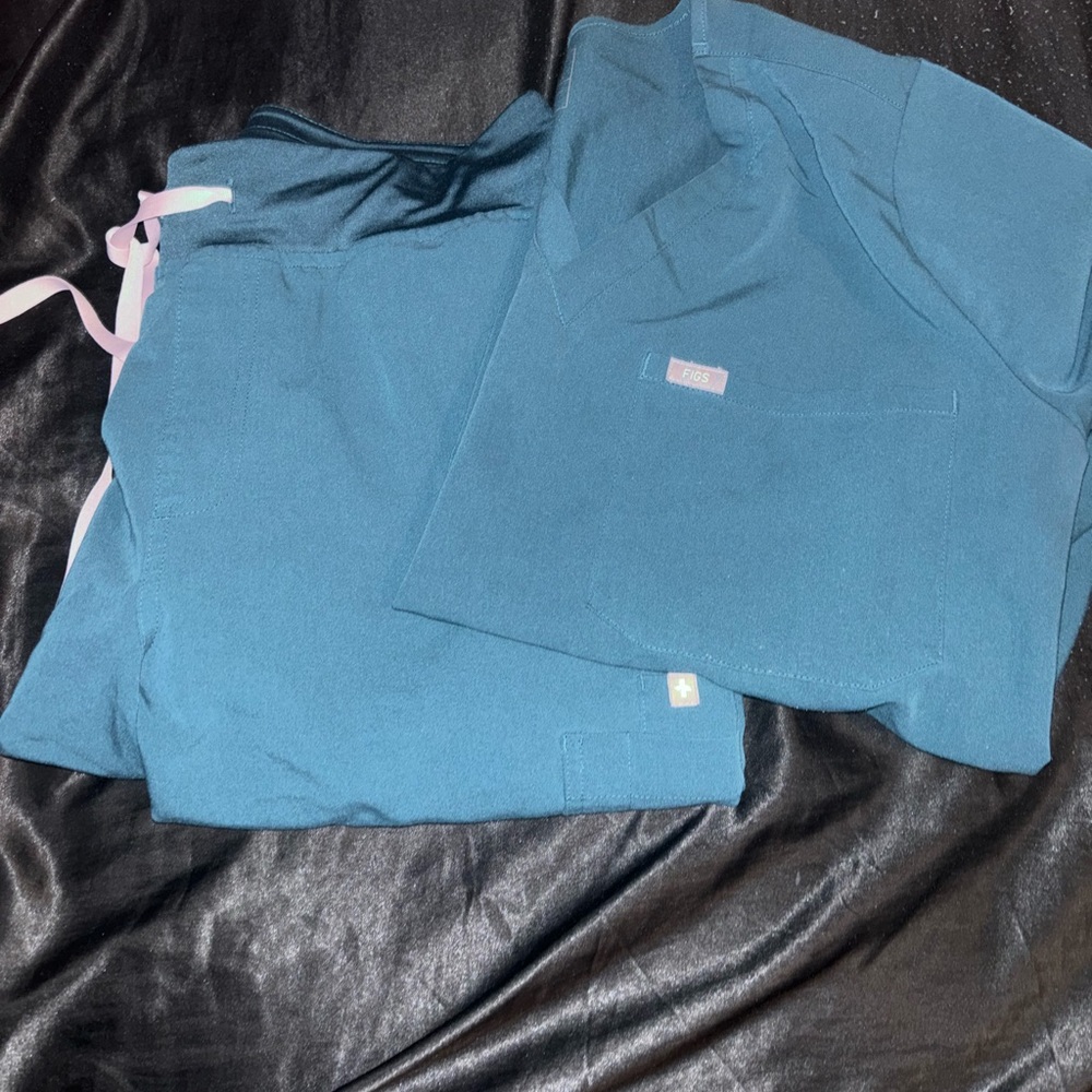 FIGS Scrubs